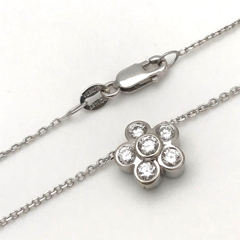 14kt White Gold Diamond Flower Necklace 18”